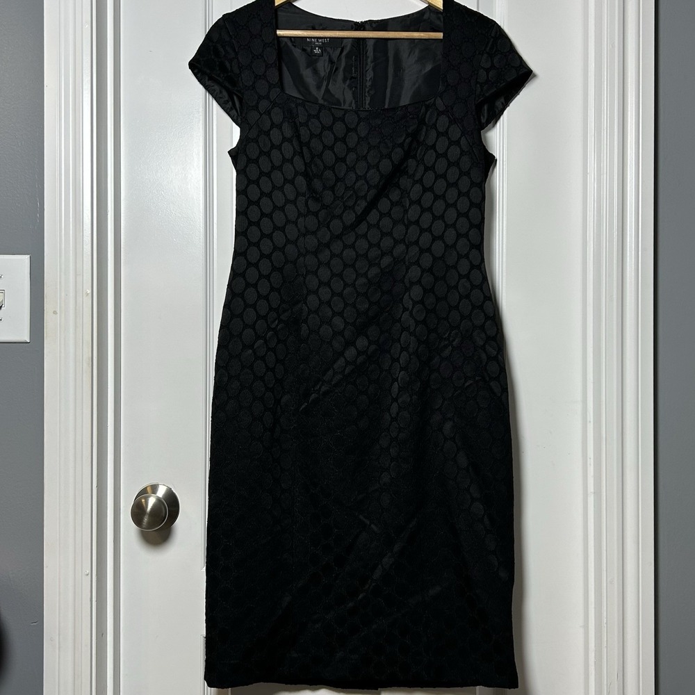 Nine West Dot Jacquard‎ Square Neck Cap Sleeve Sheath Dress LBD Old Money Style